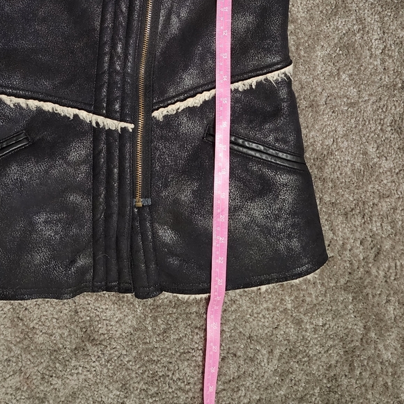 Santuary clothing faux suede sherpa winter vest - Picture 5 of 8